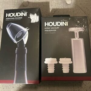 NEW IN PKG. AERATING POURER FOR WINE VACUUM PRESERVER.